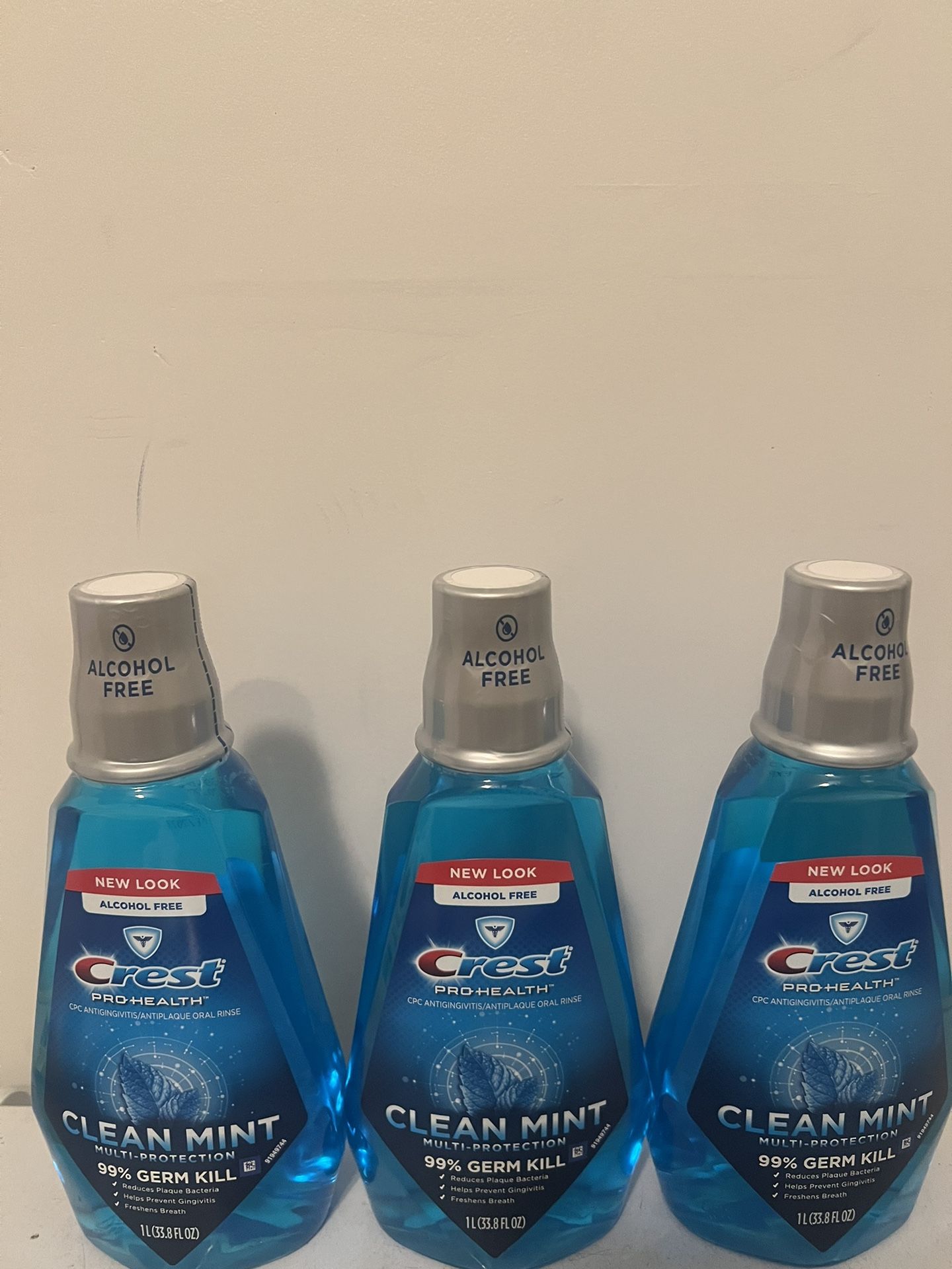 Crest Or Colgate Mouthwash 1 L 3/$10