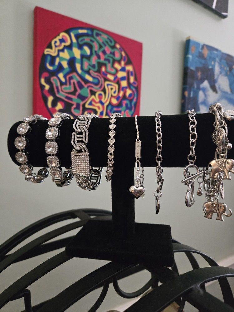 women bracelet 