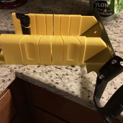 Stanley Miter Box With Saw