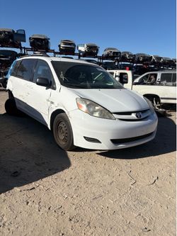 Auto Parts 2009 Toyota Sienna