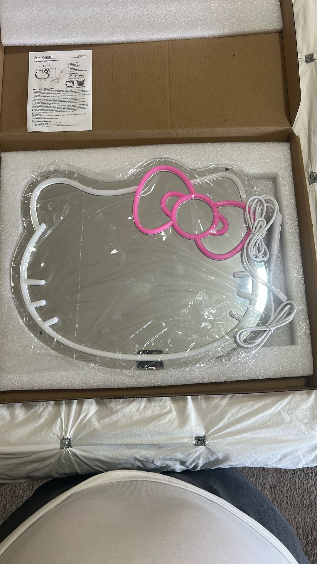 Hello Kitty Light up Mirror