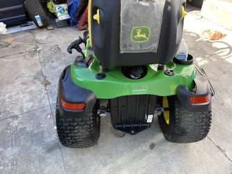 John Deere E160 48 in. 24 HP V Twin ELS Gas Hydrostatic Lawn