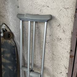 Crutches 