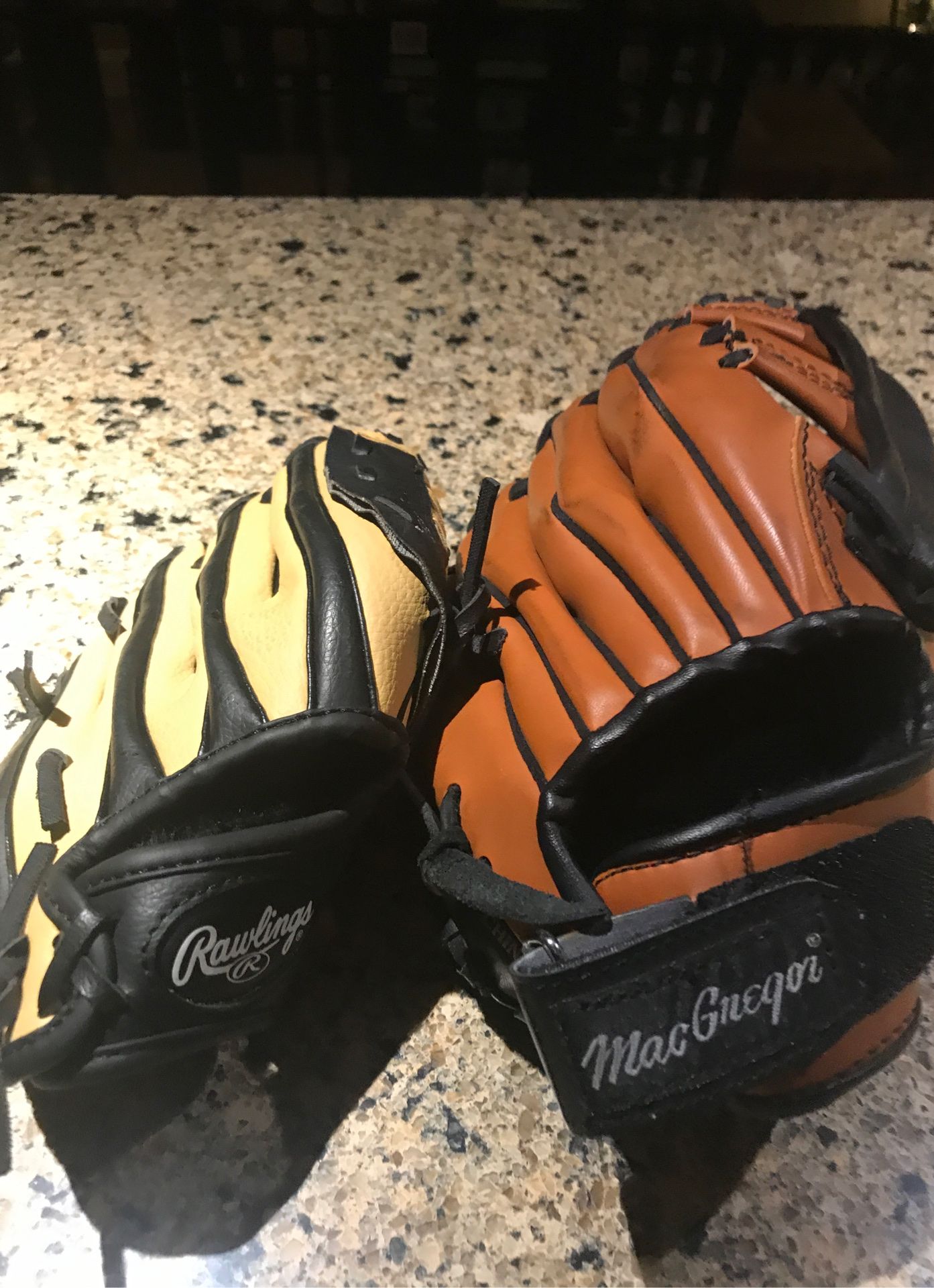 Baseball glove