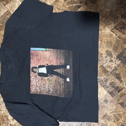 Black Shirt Sleeve T-shirt