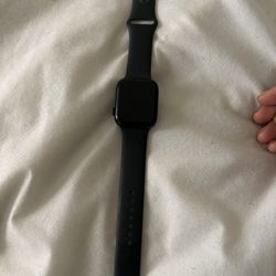 Apple 8 