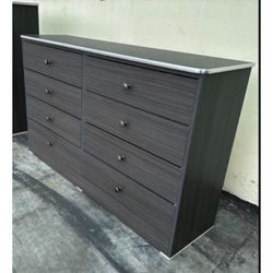 8 Drawer Dresser 