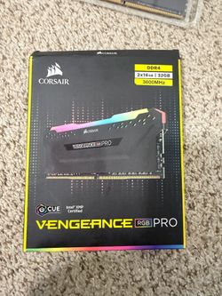 Corsair Vengeance RGB Pro 32GB (2x16GB) DDR4 3600MHz RGB RAM CMW32GX4M2D3600C18