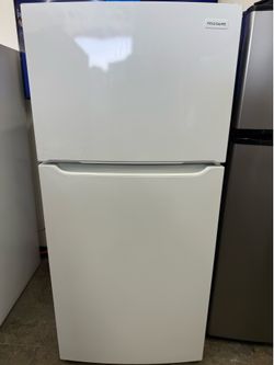 Frigidaire Top & Bottom Refrigerator