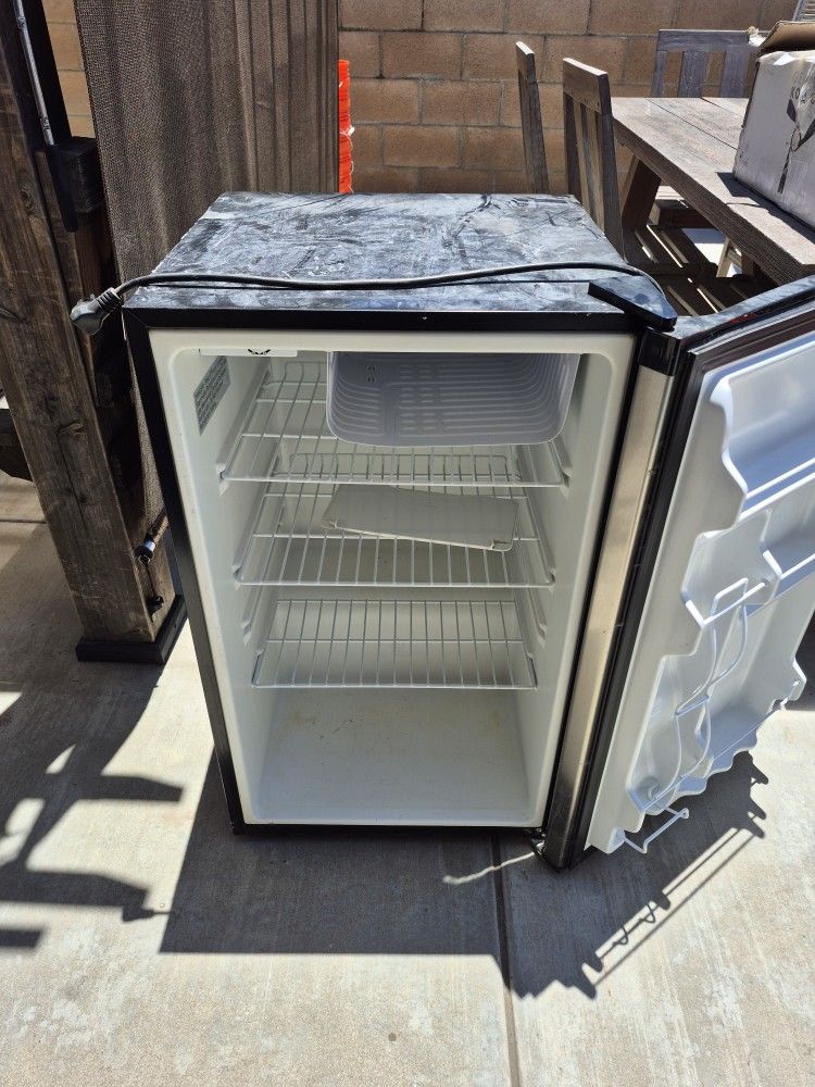 Mini Fridge