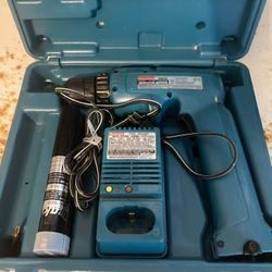 Makita Drill And Accessories 