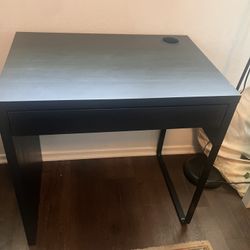 Micke IKEA Desk