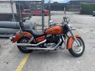 2002 Honda Sabre VT1100