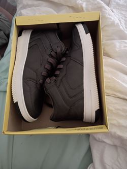 Boys brand new never worn shoes size 4