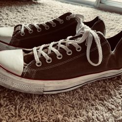 Converse sneaker