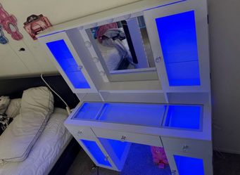 Vanity (white) led great lighting