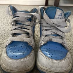 Nike blue color light blue size 4 kids