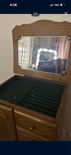 vintage jewelry box !