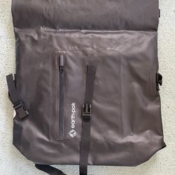 Like New Black Waterproof backpack 35L With Padding 