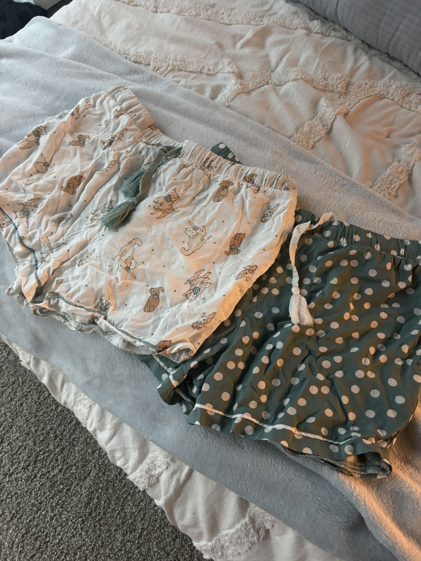 JACLYN INTIMATES MEDIUM Set Of Two Pajamas
