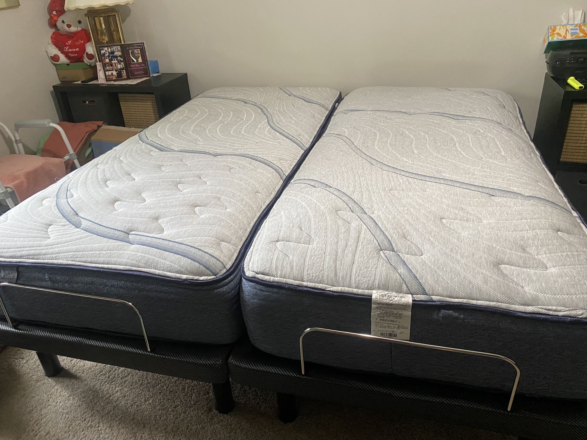 Beauty Rest Two Long Twin Adjustable Remote Control Beds