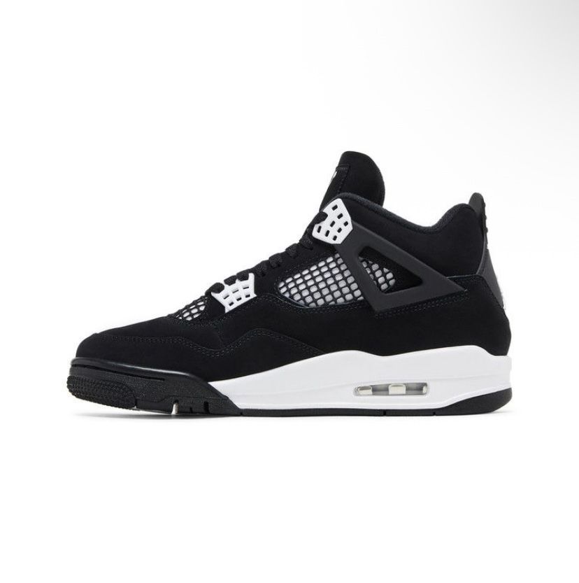Air Jordan 4 Retro “White Thunder” BLACK/White 
