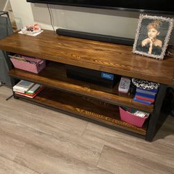 Tv Stand /Mueble Good Condition