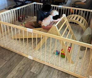 Harppa Playpen approx. 7ft x 8ft