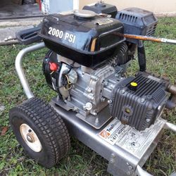 Honda Mi-T-M 2000 psi commercial pressure washer