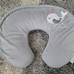 Boppy Luxe Pillow