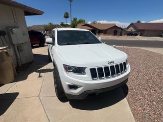 Jeep Grand Cherokee Laredo