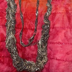 Silver Tone Necklace 