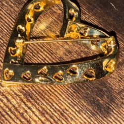 Avon Broche 