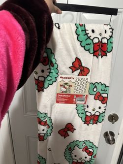 Hello Kitty Christmas Blanket
