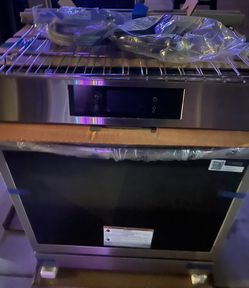 Electric Frigidaire Brand New Stove