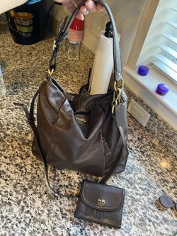 Brown Coach w/wallet