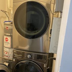 LG Washer/Dryer 