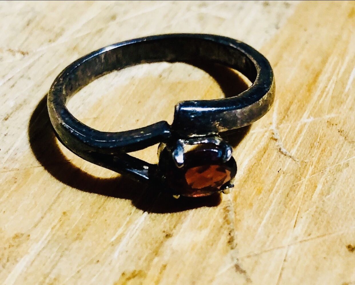 Oval Red Garnet Ring Set In 925 Silver Size 7.5