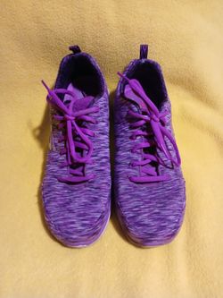 Sketchers Sneakers