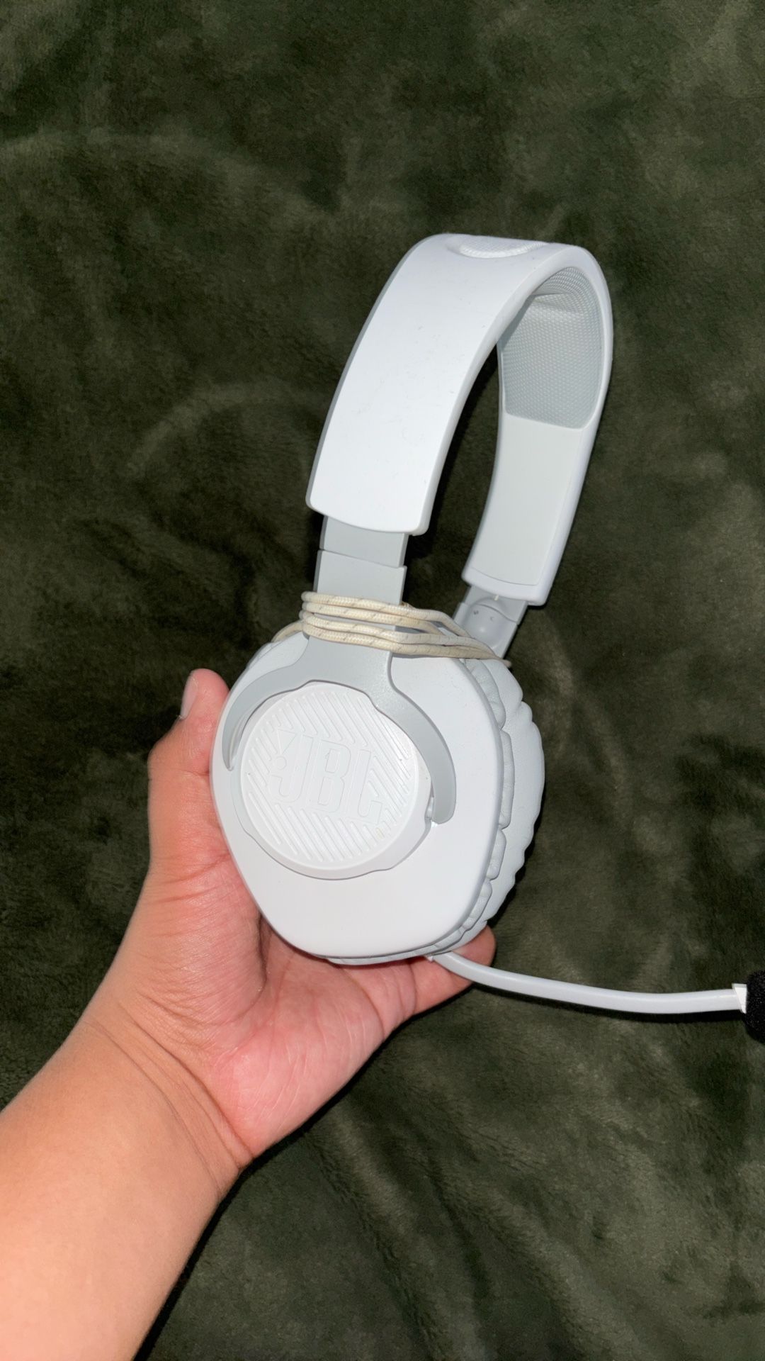 JBL QUANTUM 100 Wired Gaming Headset With Detachable Mic - White