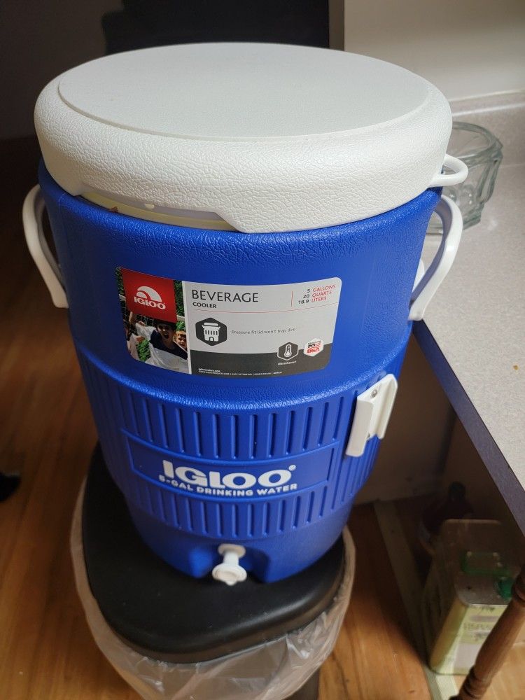 5 Gallon Igloo Cooler