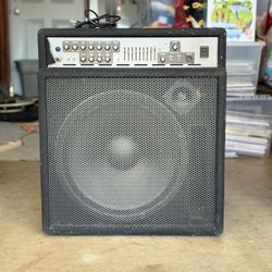 Carvin BX600 Bass Combo Amplifier