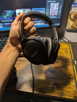 Bose Headphones (Pick up/Cash)