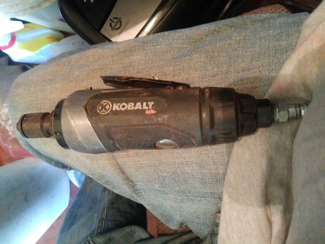 2 KOBOLT 1/4 BIT DRIVERS