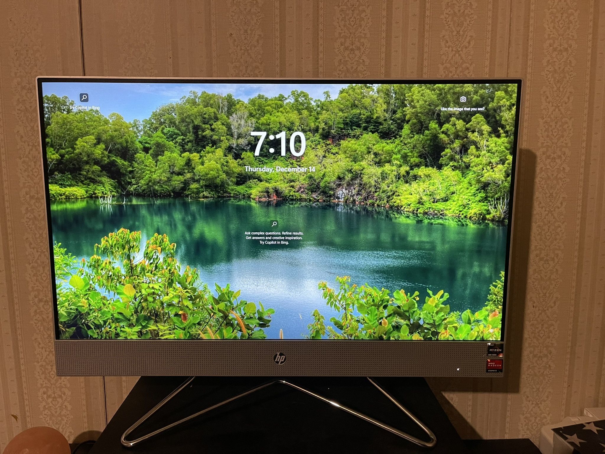 HP All-In-One 24” Touchscreen 