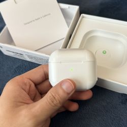 Apple Air Pods Gen 3