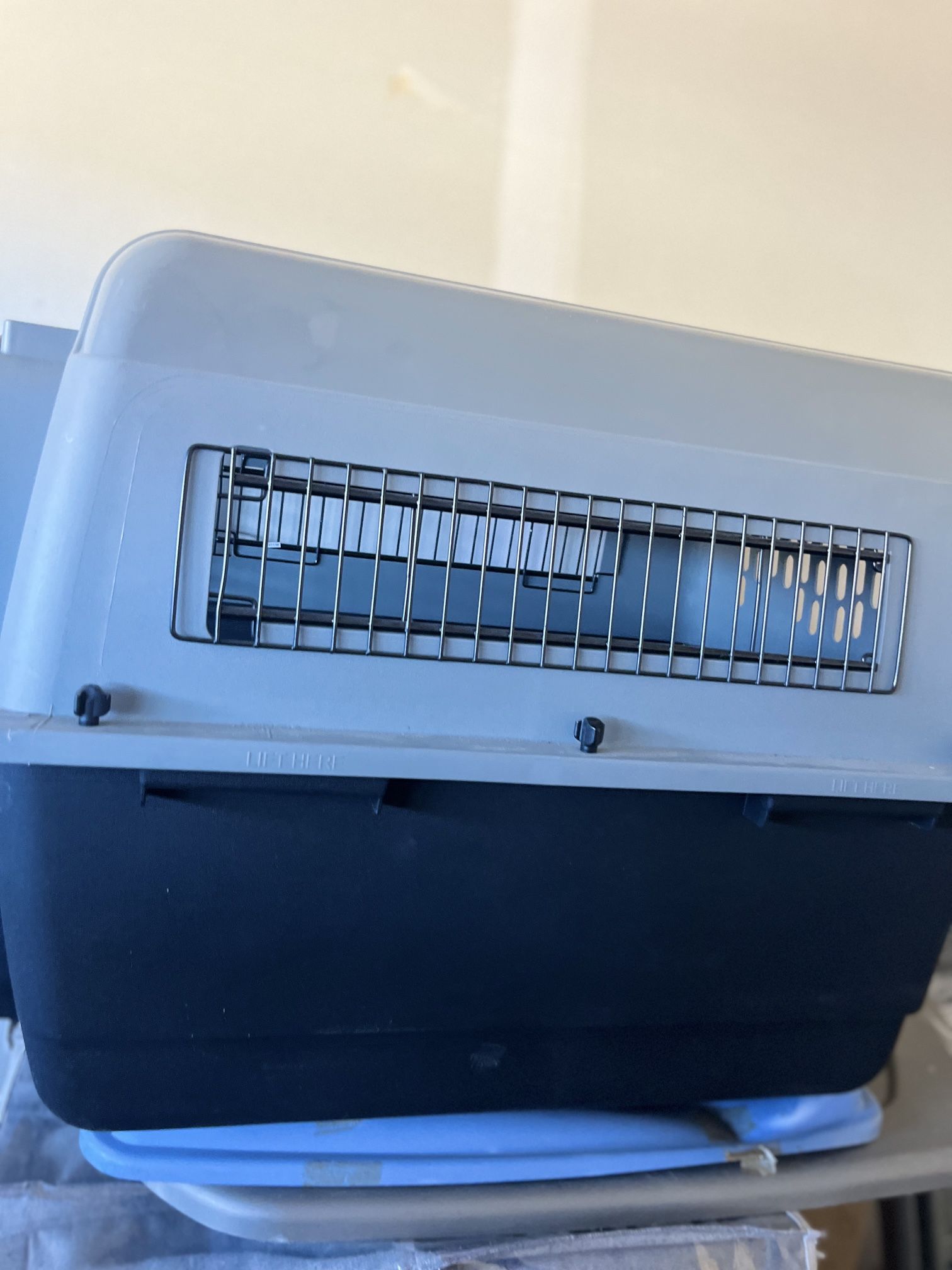 Dog Crate New