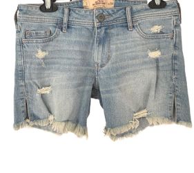 Hollister Boyfriend Short Ultra Low Rise Distressed Denim Shorts NEW Size 0