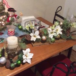 Christmas Centerpiece and Fireplace Mantle Piece