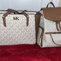 Micheal Kors Purse Set